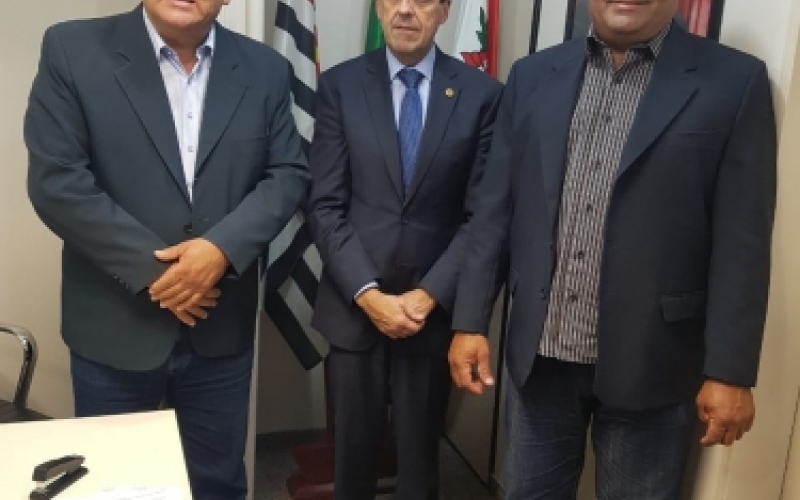 Emenda de R$ 100 mil é destinada para compra de ambulância