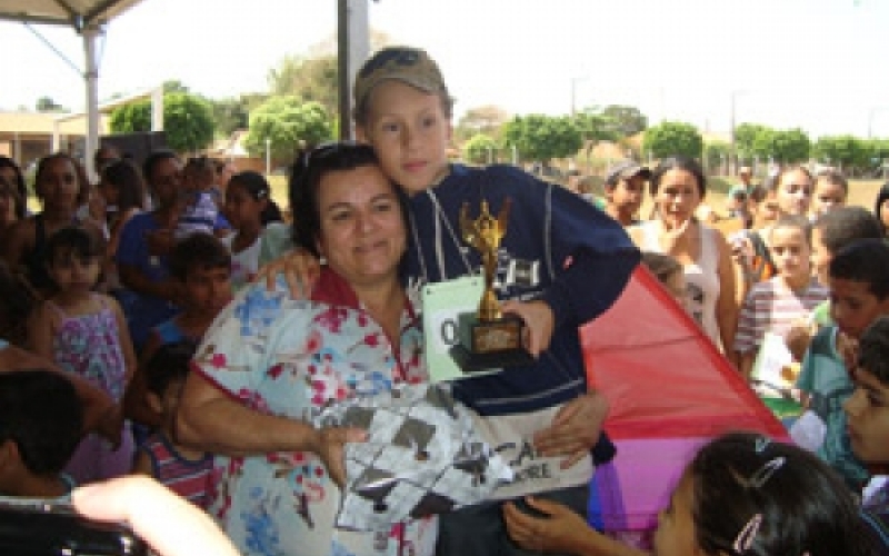 Piquerobi realiza o 4º Festival de Pipas