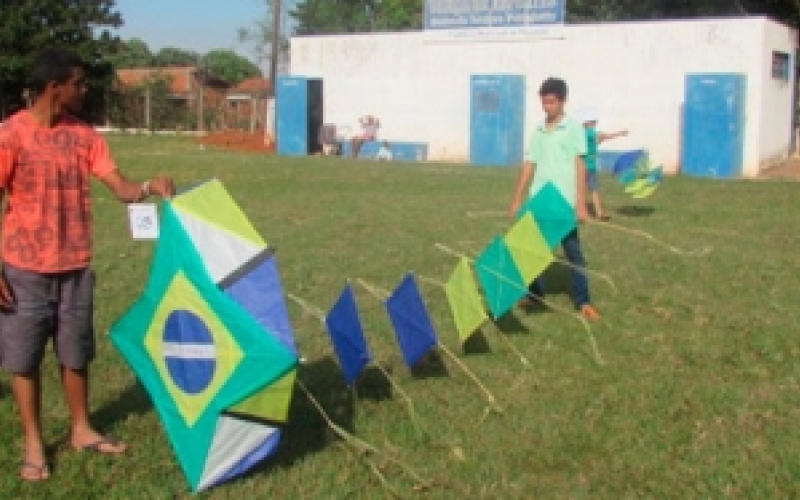 Quinta-feira de muita diversão com o Festival de Pipas de Piquerobi