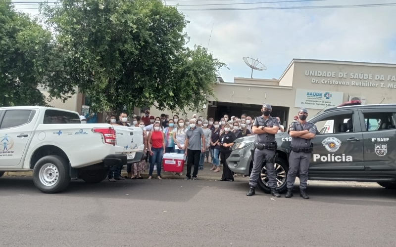 Piquerobi recebe vacina da Covid-19 e começou a imunização dos profissionais da saúde