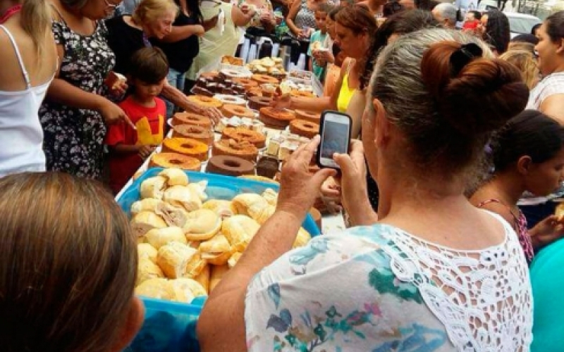 Prefeitura realiza café da manhã em comemoração ao dia Internacional da Mulher.